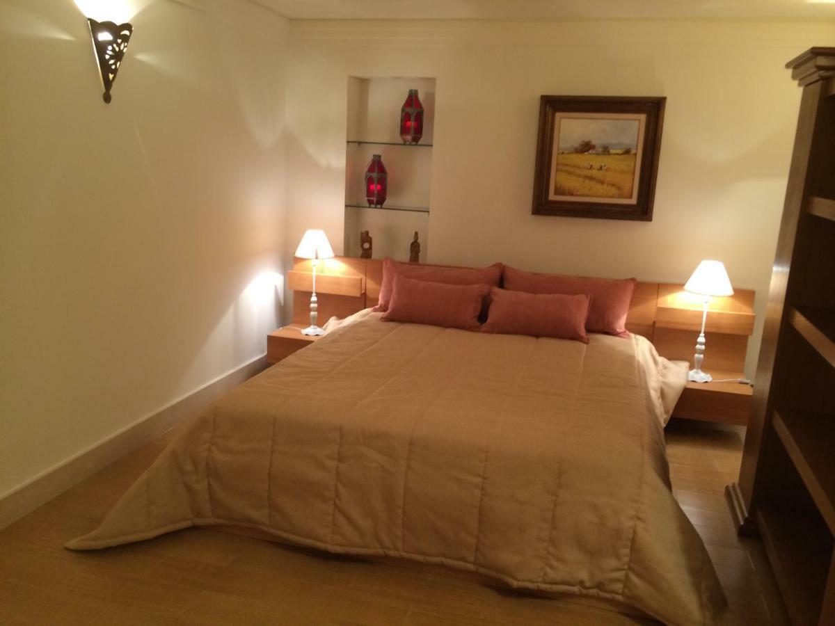 Apartamento Com Piscina Cruz Quebrada Exteriér fotografie